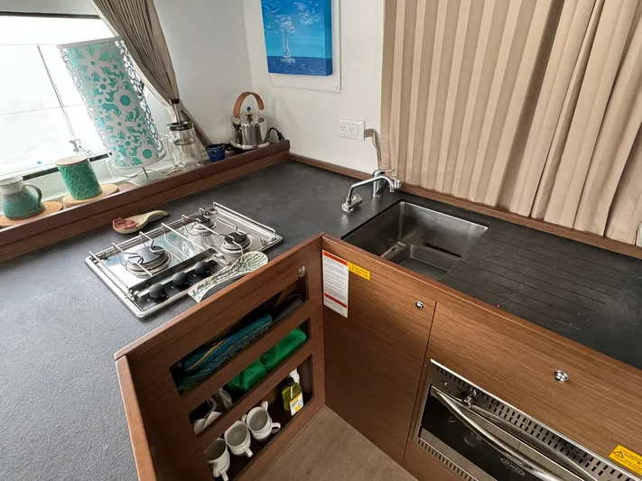 Vela Yacht Photos Pics 