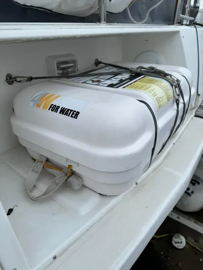 Vela Yacht Photos Pics 