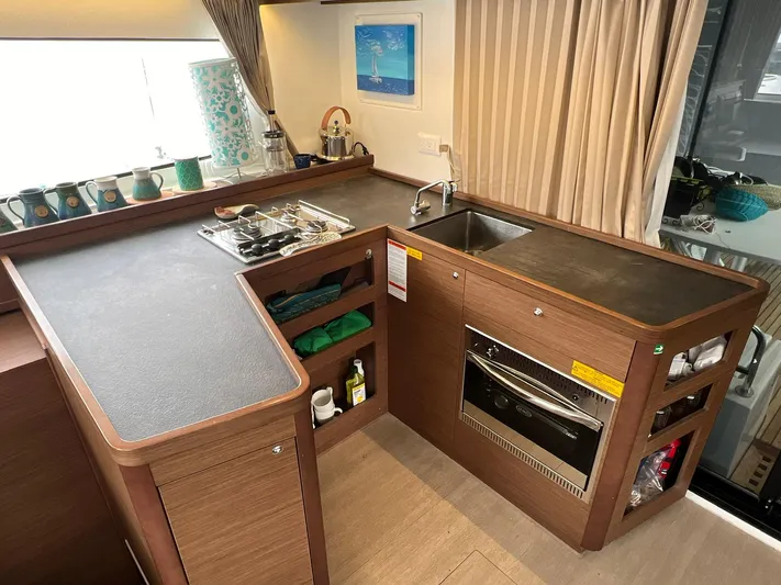 Vela Yacht Photos Pics 