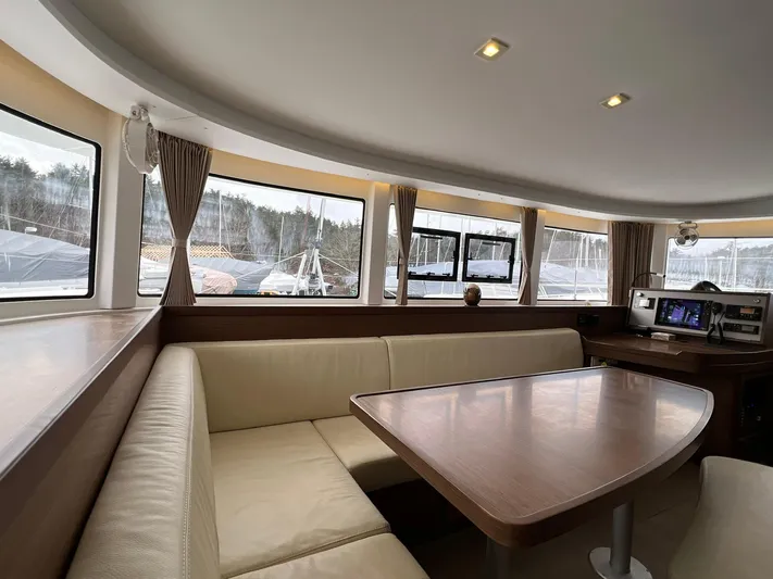 Vela Yacht Photos Pics 