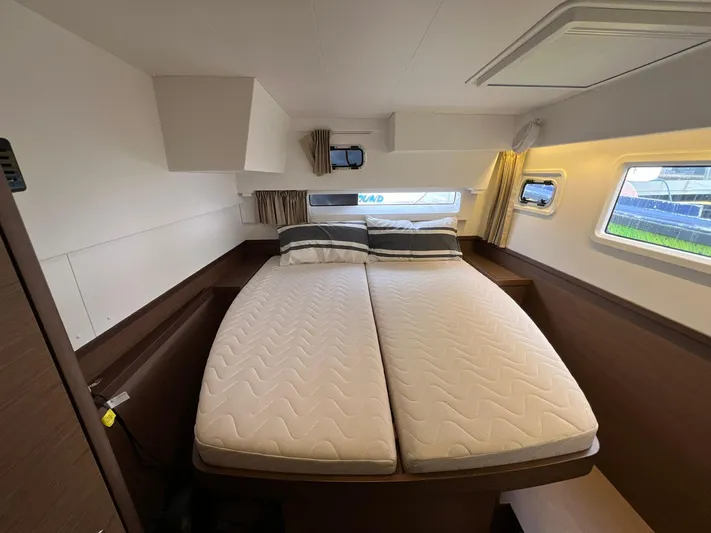 Vela Yacht Photos Pics 