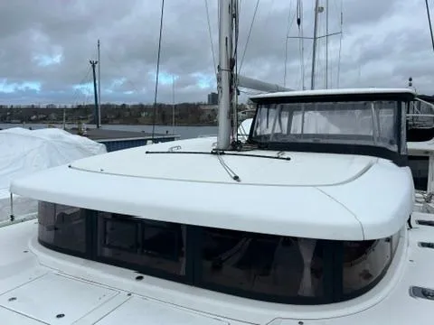 Vela Yacht Photos Pics 