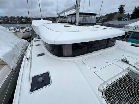 Vela Yacht Photos Pics 