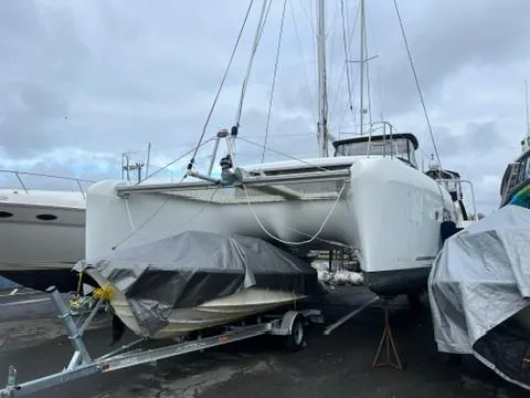 Vela Yacht Photos Pics 