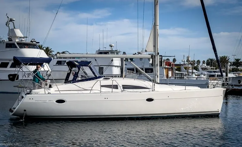 Kuxtal Yacht Photos Pics 