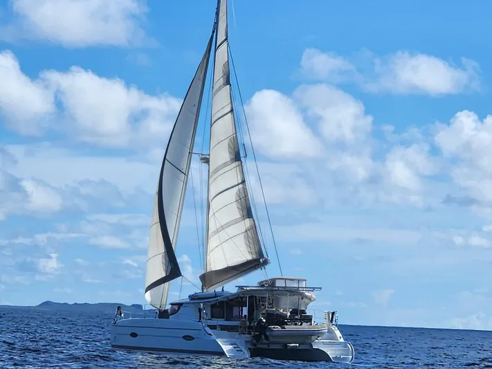 Unleashed Yacht Photos Pics 