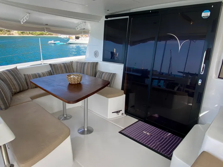 Unleashed Yacht Photos Pics 