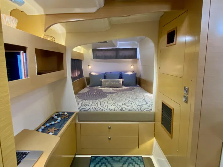 Unleashed Yacht Photos Pics 