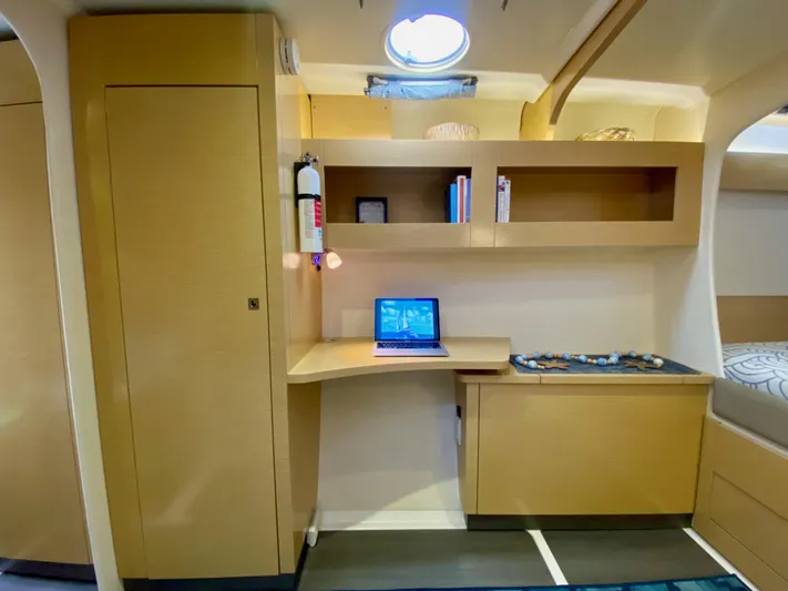 Unleashed Yacht Photos Pics 