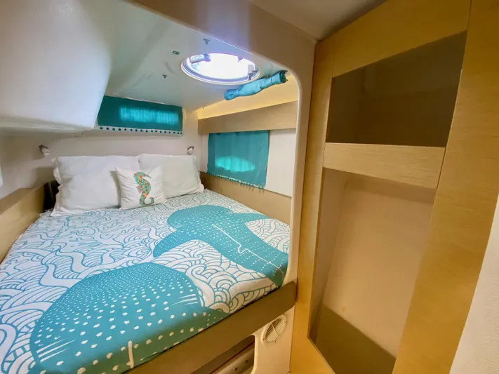 Unleashed Yacht Photos Pics 