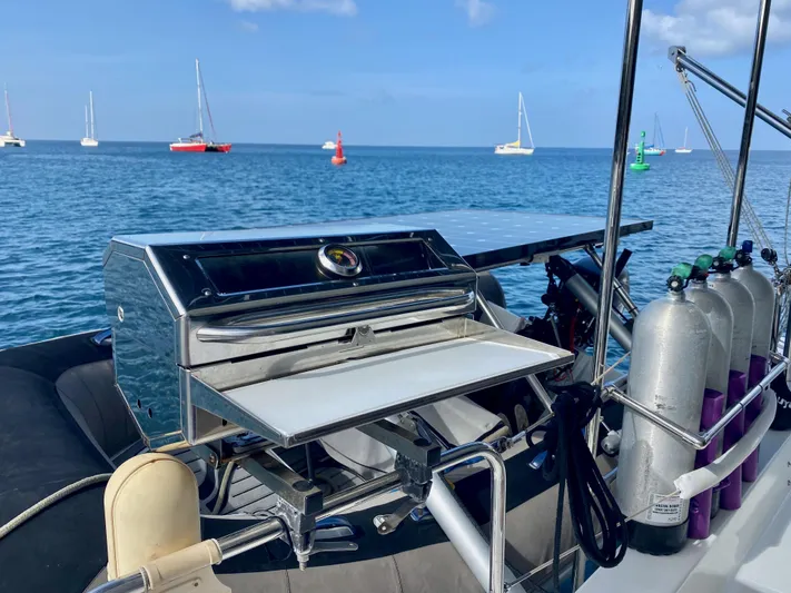 Unleashed Yacht Photos Pics 