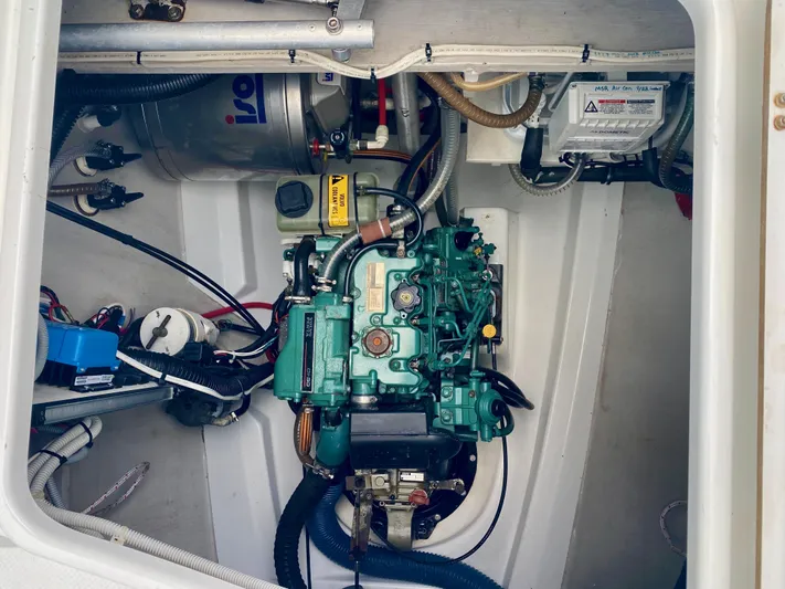 Unleashed Yacht Photos Pics 