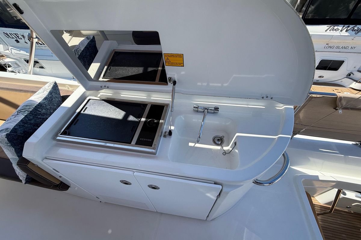 2018 Beneteau 45 