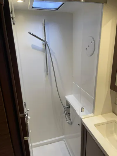 Claire Sailing Yacht Photos Pics 