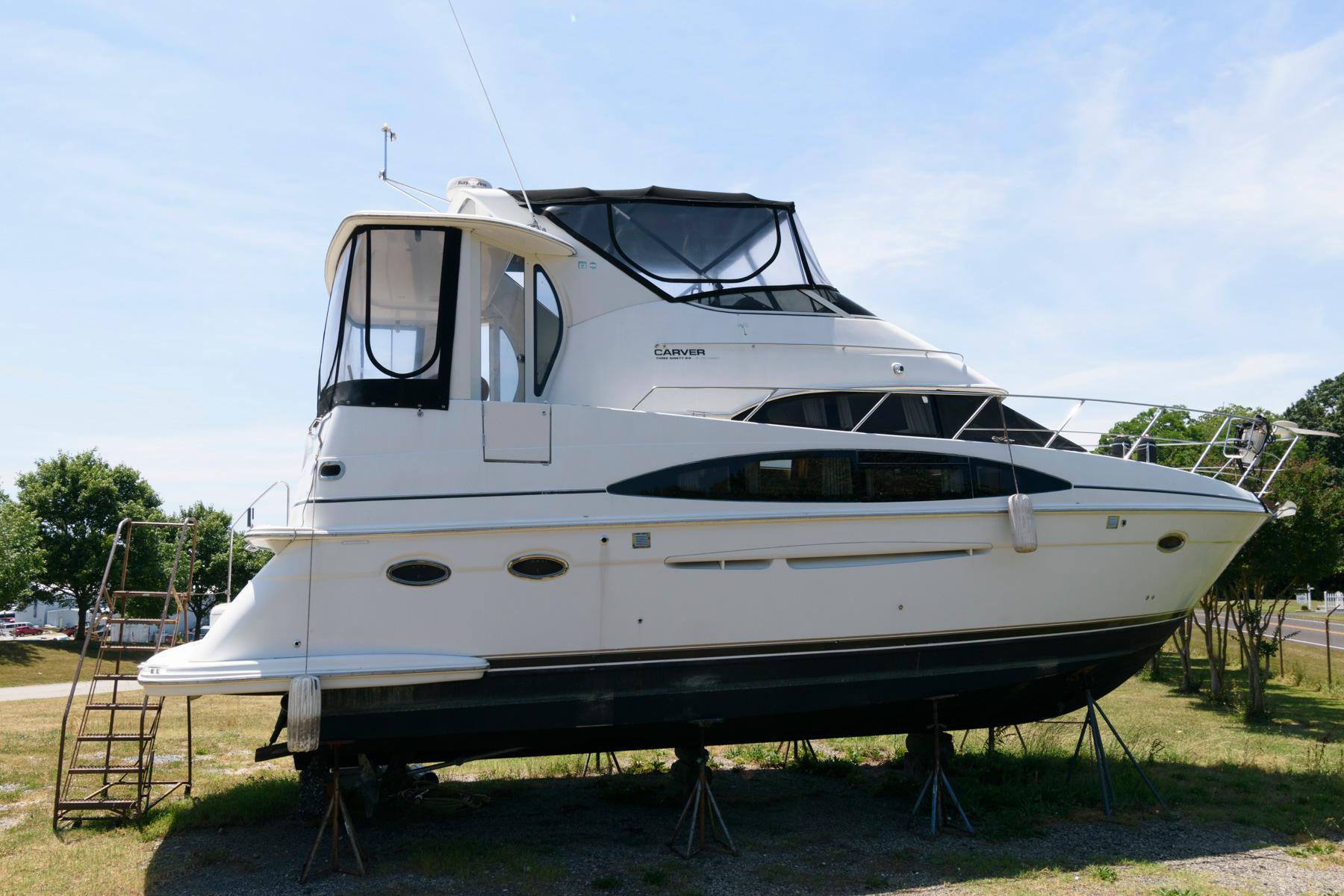 2003 Carver 396 Motor Yacht Aft Cabin for sale - YachtWorld