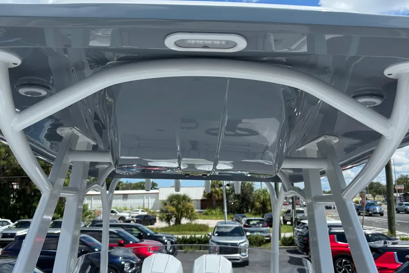  Yacht Photos Pics 2026 Glasstream 280 Pro-XS boat canopy with sleek design and sturdy framework.