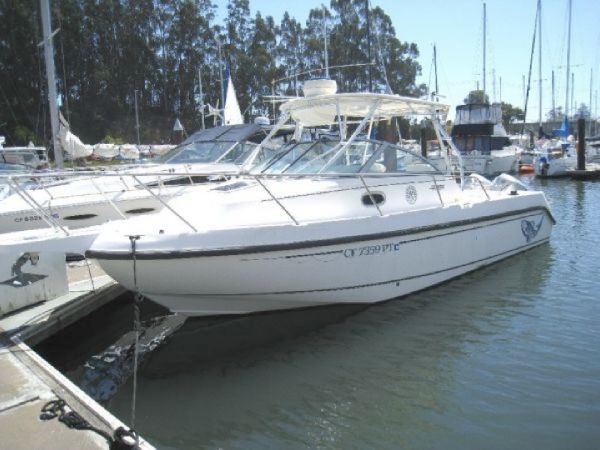 2001 Boston Whaler 260 Conquest