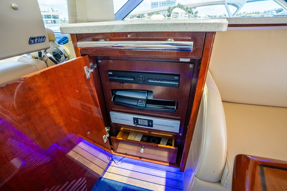 2008 Sea Ray 61 