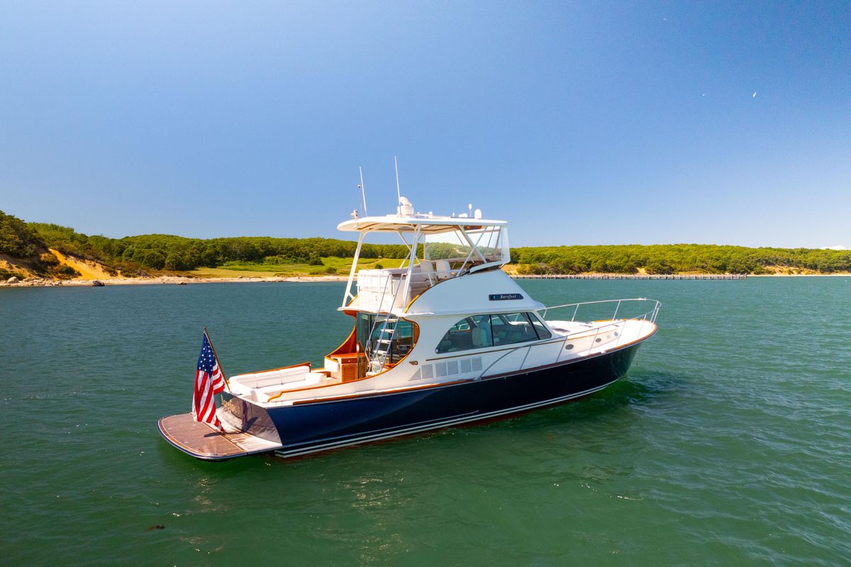 2014 Hinckley 48 