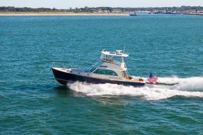 Hinckley Talaria 48 Flybridge