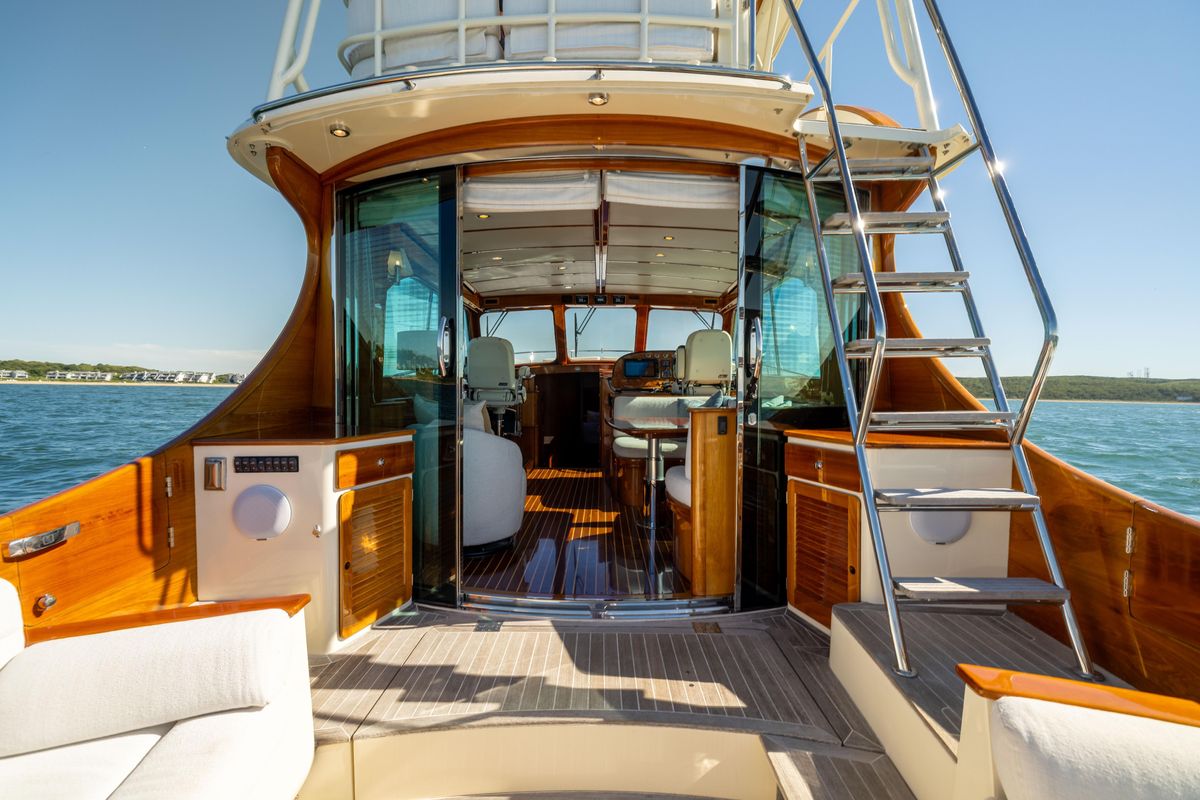 2014 Hinckley 48 