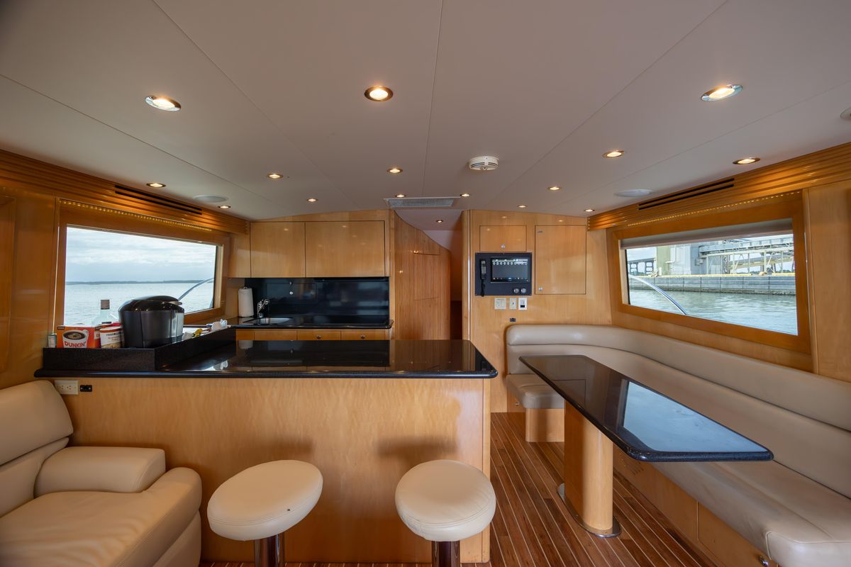 2003 Hatteras 60 