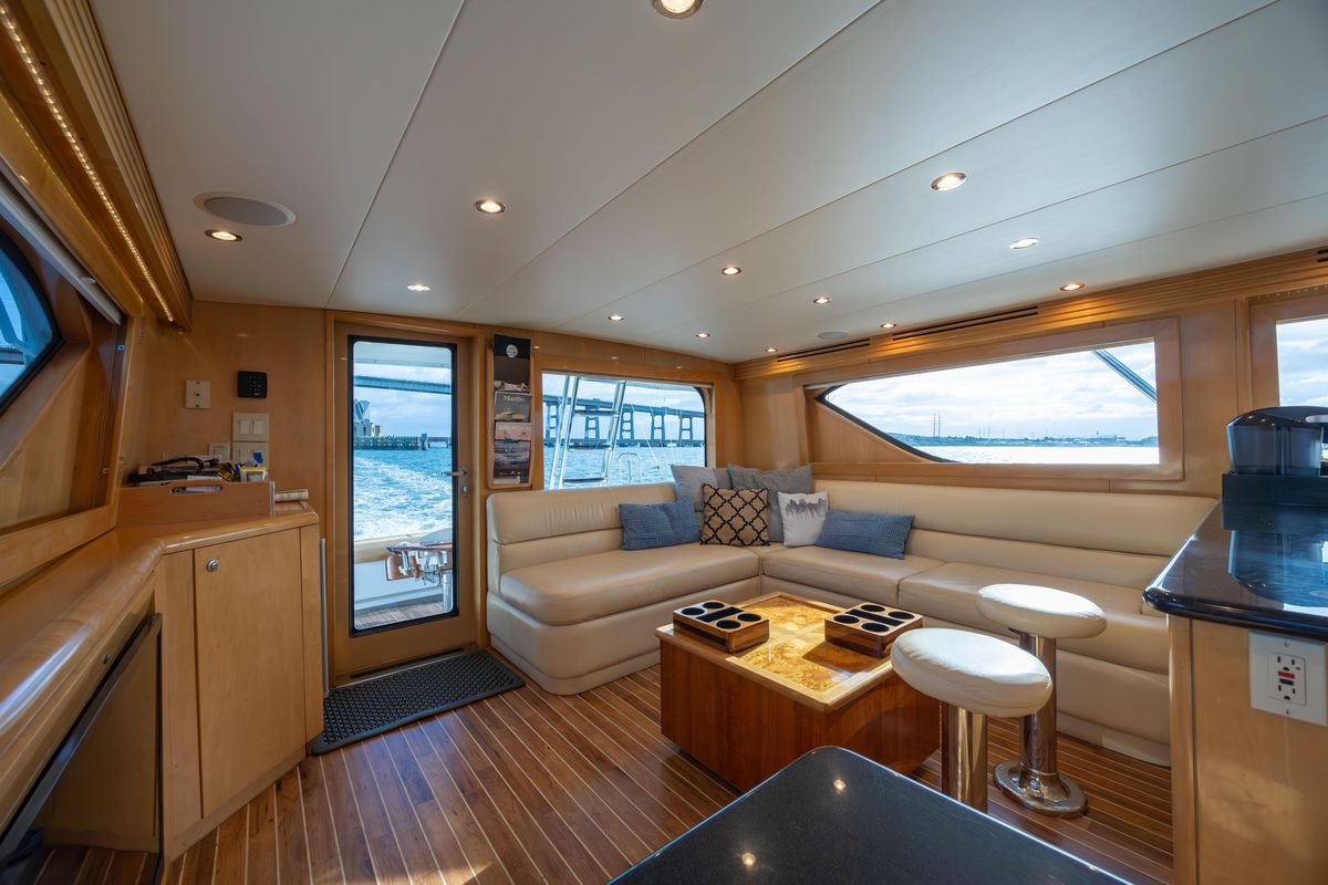 2003 Hatteras 60 