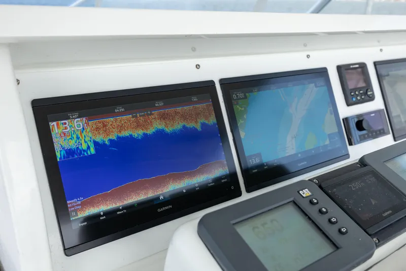 Wet Hooker Yacht Photos Pics 