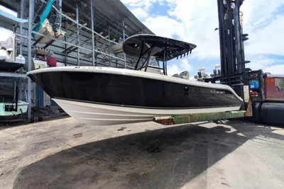 Cobia 237 Center Console