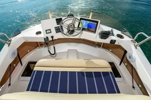 Jolly Ranger Yacht Photos Pics 