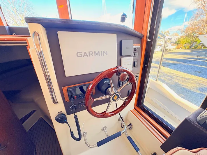 Jolly Ranger Yacht Photos Pics 