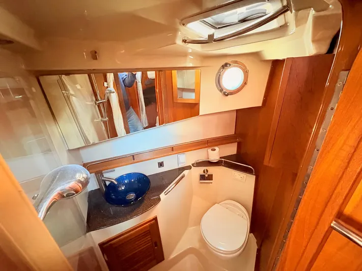 Jolly Ranger Yacht Photos Pics 