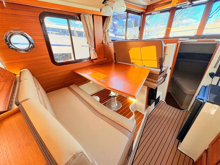 Jolly Ranger Yacht Photos Pics 