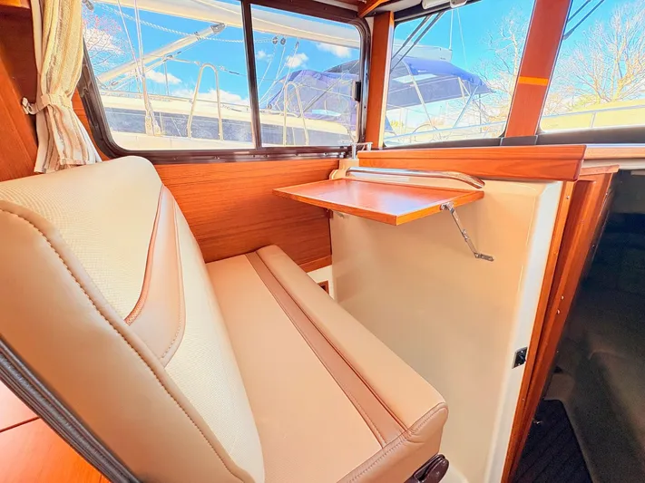 Jolly Ranger Yacht Photos Pics 