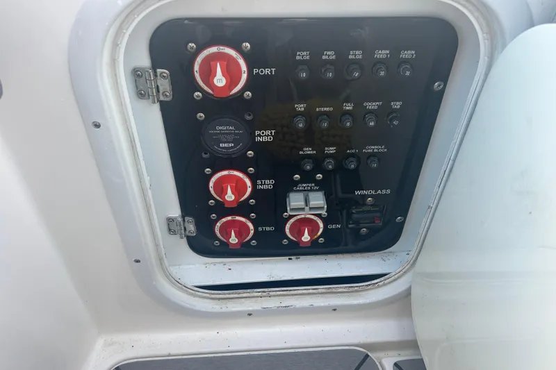  Yacht Photos Pics Control panel of a 2007 Fountain 38 Sportfish Cruiser OB boat.