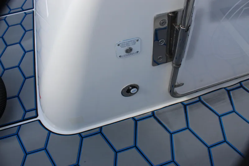  Yacht Photos Pics Mystic Powerboats M4200 2020 model, deck detail with hexagonal pattern and hardware.