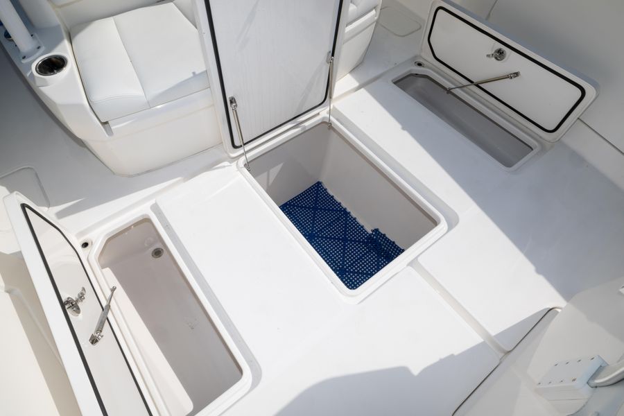 2018 Invincible 39 Open Fisherman
