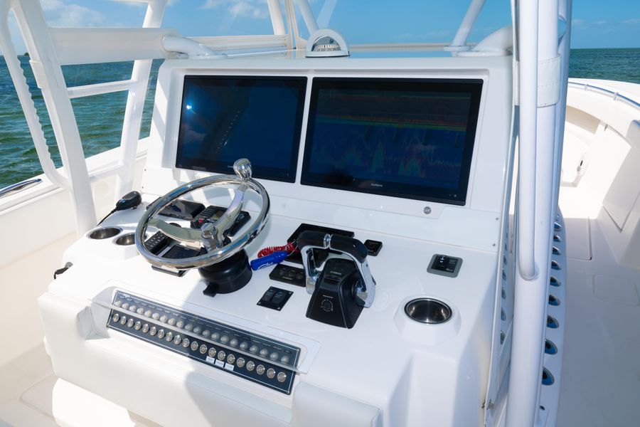 2018 Invincible 39 Open Fisherman