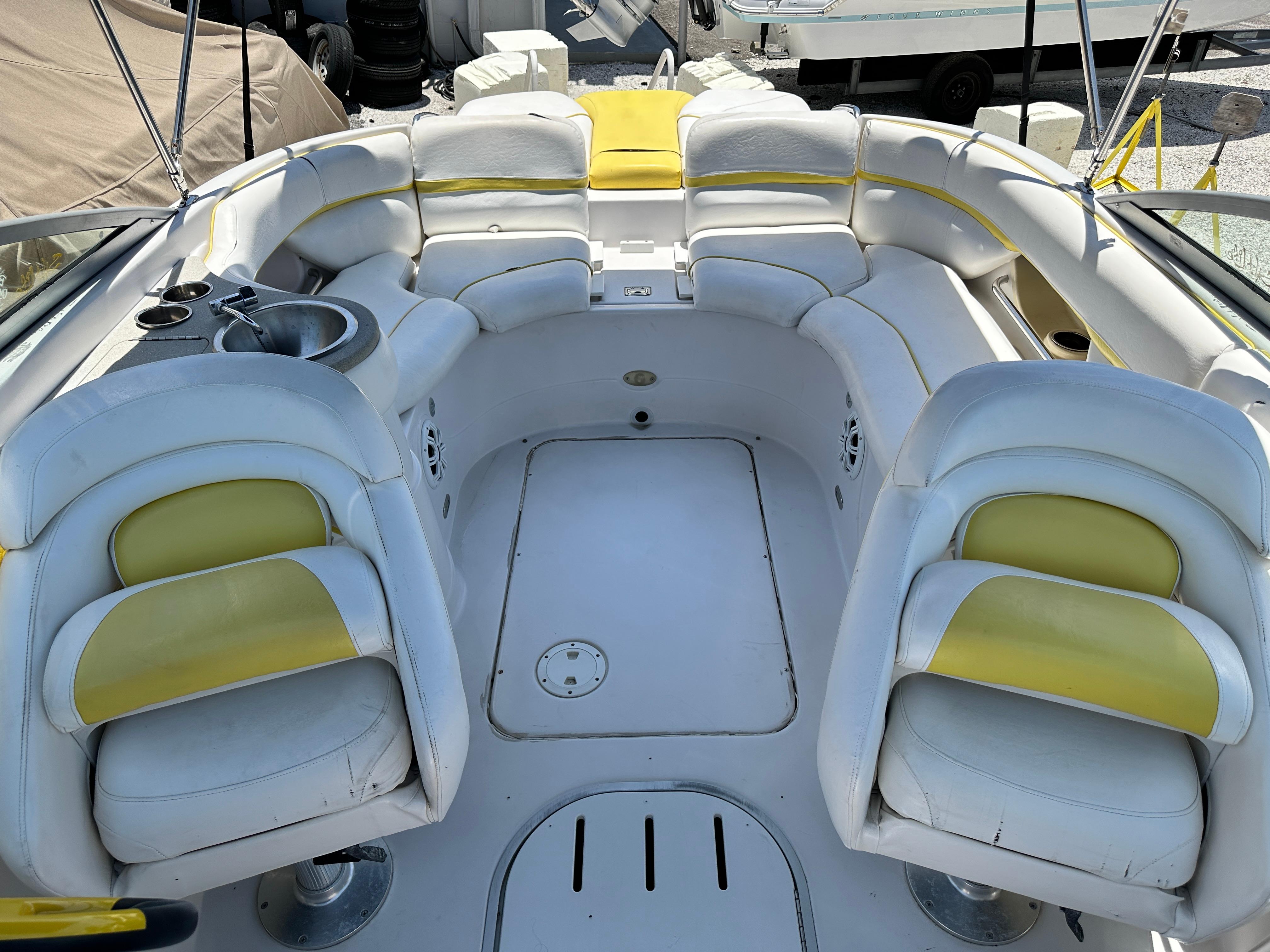 2005 Four Winns 230 Horizon Runabout for sale - YachtWorld