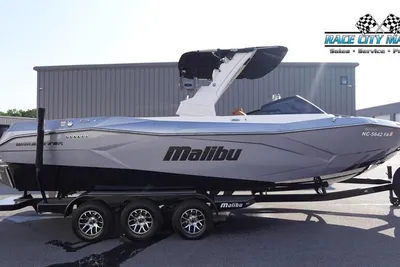 Malibu 26 LSV