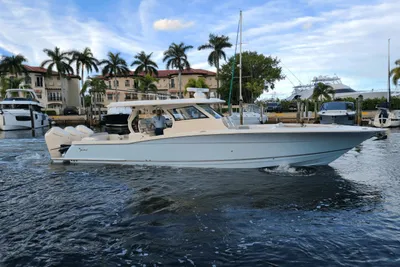 Fountain 38 Center Console Petrol boats for sale