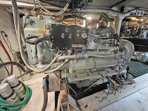 Truth Yacht Photos Pics Engine room of 1974 Custom Expedition Liveaboard with Detroit Diesel engine.