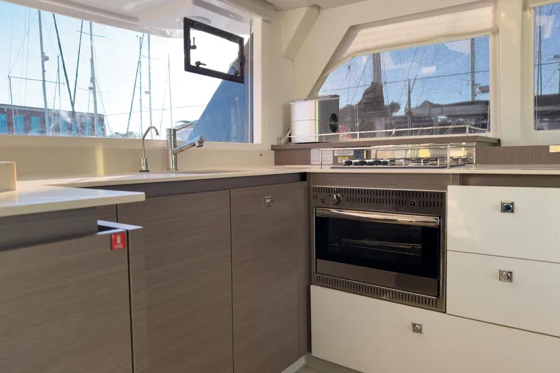 Panthera Yacht Photos Pics Modern kitchen interior of 2021 Leopard 42 yacht with stove and oven.