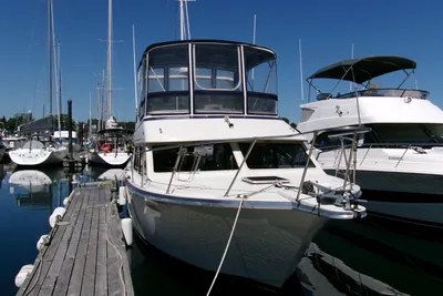 Tollycraft 30 Sport Cruiser