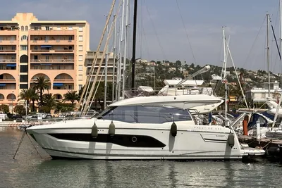 2020 Prestige 420 Fly