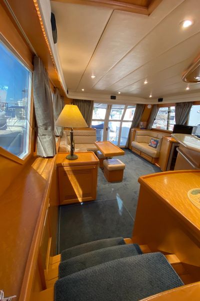 1999 McKinna 57 Pilothouse