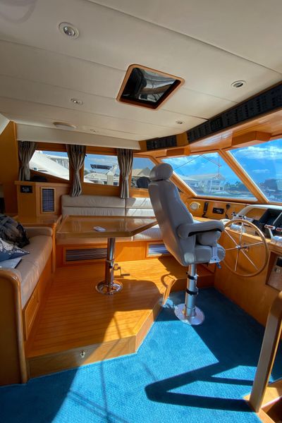 1999 McKinna 57 Pilothouse