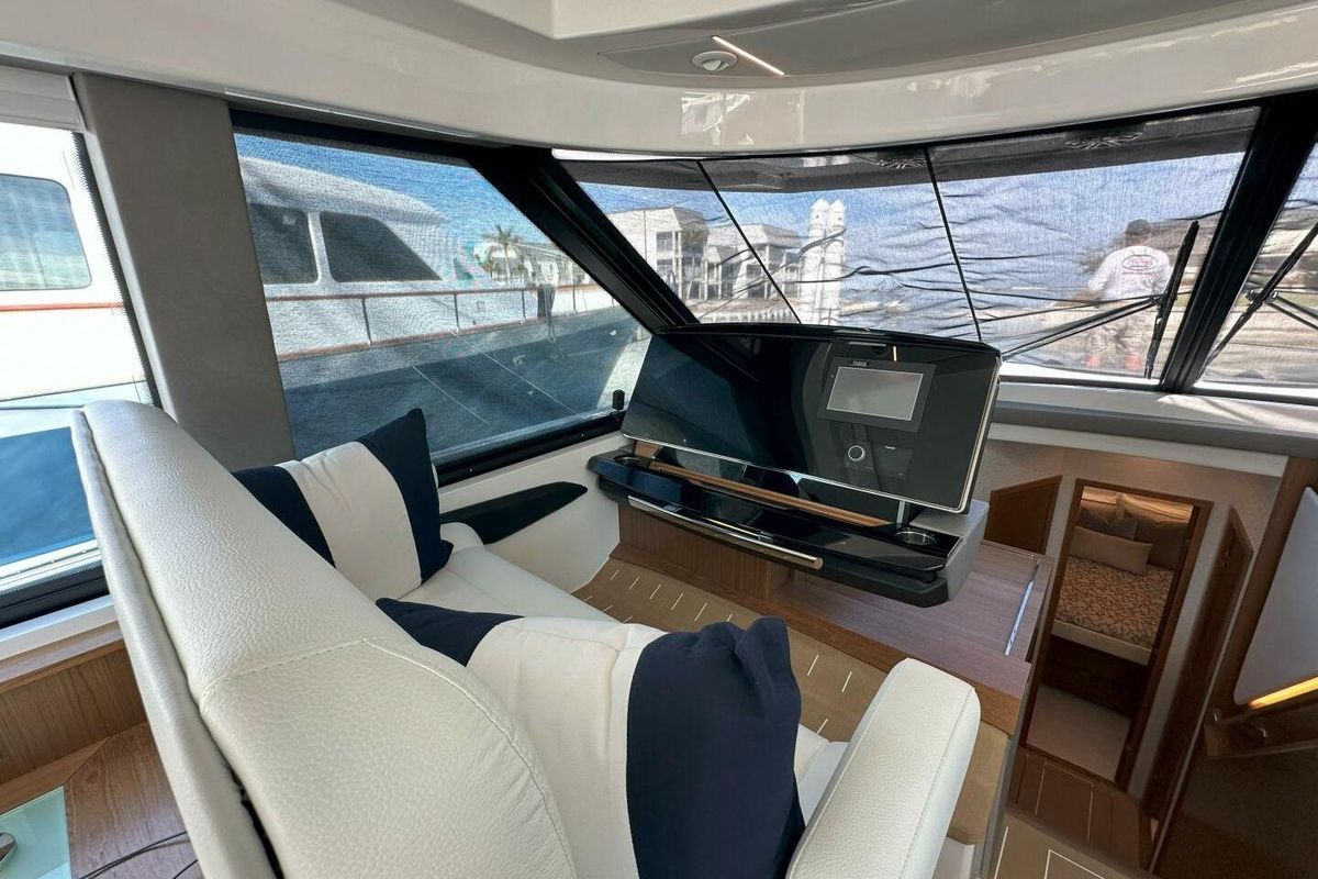 2025 Tiara Yachts 60 