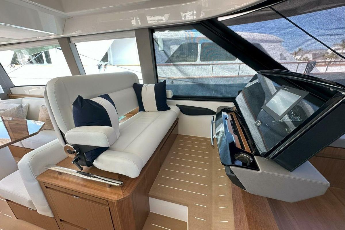 2025 Tiara Yachts 60 