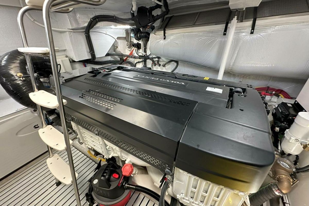 2025 Tiara Yachts 60 